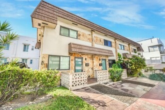 300 80th St in Miami Beach, FL - Building Photo - Building Photo