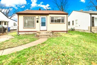 8499 Meadow Ave in Warren, MI - Building Photo - Building Photo