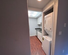 Bothell Landing Condo in Bothell, WA - Building Photo - Building Photo