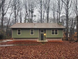 3992 Joshua Ln in Douglasville, GA - Building Photo