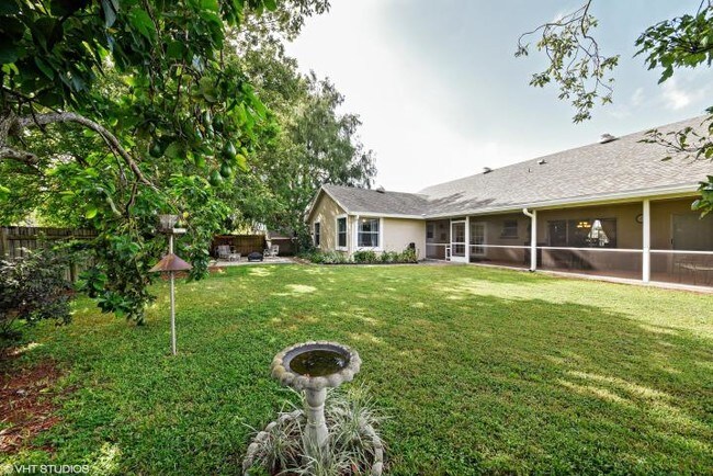 13805 Sheffield St in Wellington, FL - Building Photo - Building Photo