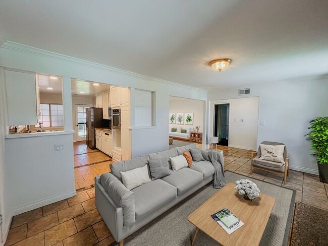 1420 Central Ave, Unit Main House