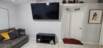 2702 45th St SW in Lehigh Acres, FL - Building Photo - Building Photo