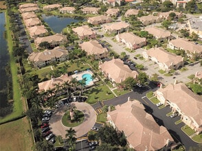 306 Belmont Ln in North Lauderdale, FL - Building Photo - Building Photo