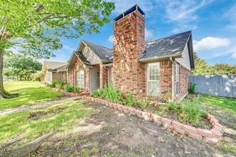 2313 Lancecrest Dr in Garland, TX - Building Photo - Building Photo