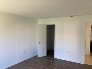 621 99th Ave N in St. Petersburg, FL - Building Photo - Building Photo