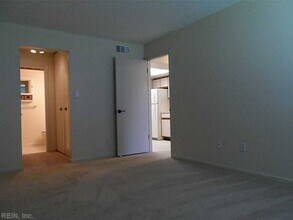 529 Pheasant Run in Virginia Beach, VA - Building Photo - Building Photo