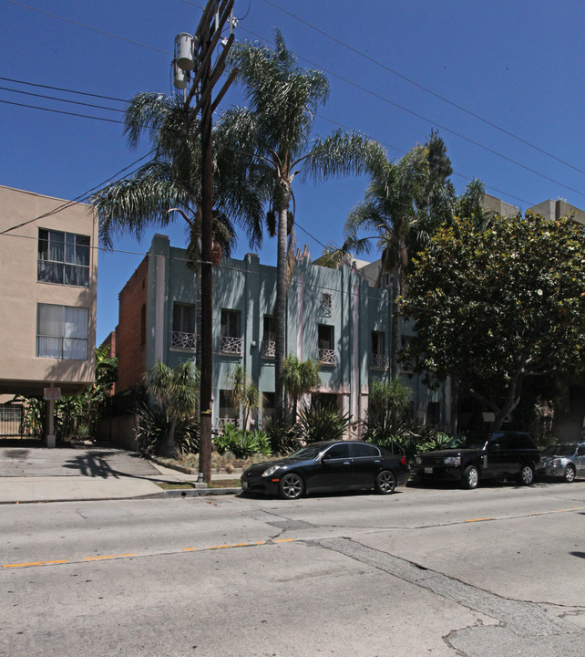 1814 N Normandie Ave in Los Angeles, CA - Building Photo