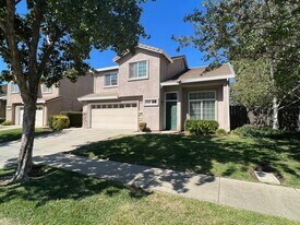 1742 Shay Way in Yuba City, CA - Building Photo