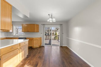 1614 Lucylle Ave in St. Charles, IL - Building Photo - Building Photo