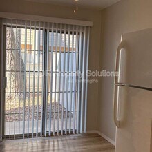 702 Fruit Ave NW in Albuquerque, NM - Building Photo - Building Photo