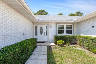 10603 Greentrail Dr S in Boynton Beach, FL - Building Photo - Building Photo