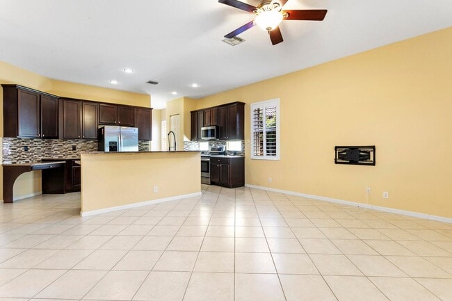 3366 Harness Cir in Wellington, FL - Foto de edificio - Building Photo