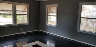 410 Fillmore St in Clarksville, AR - Building Photo