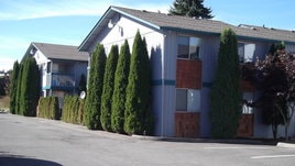 Village Glen Apartments in Eatonville, WA - Building Photo - Building Photo