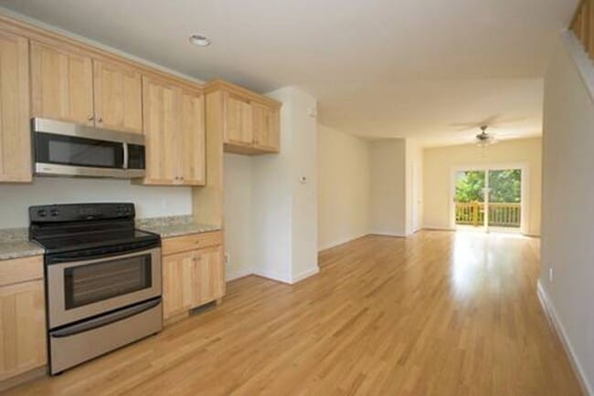 1013 Linden Ave in Charlottesville, VA - Building Photo - Building Photo