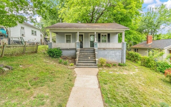 property at 906 N B St
