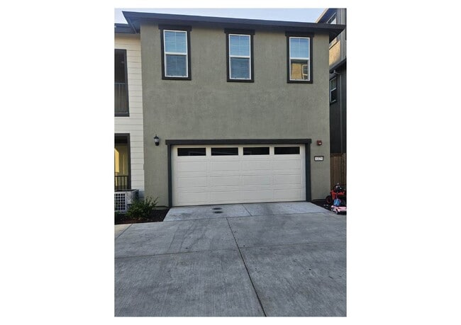 1125 Bellawood Dr in Galt, CA - Building Photo - Building Photo