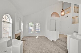 8845 Zurich Ct in Las Vegas, NV - Building Photo - Building Photo