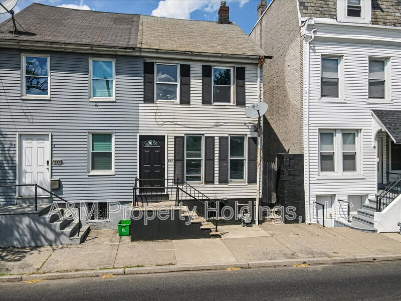 841 Jackson St in Allentown, PA - Building Photo