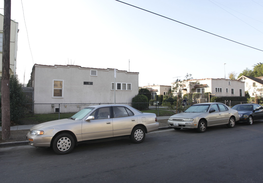 4042-4052 Marathon St in Los Angeles, CA - Building Photo