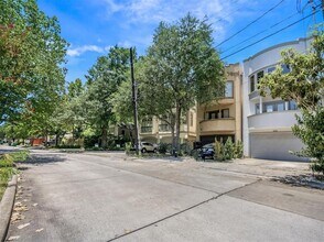 4274 Childress St in Houston, TX - Building Photo - Building Photo