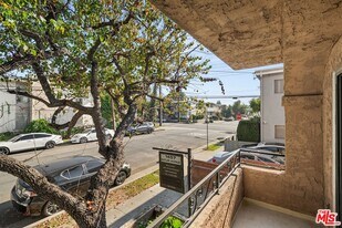 1457 Butler Ave, Unit 2 in Los Angeles, CA - Building Photo