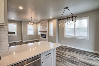 1025 S Gilbert St in Castle Rock, CO - Building Photo - Building Photo