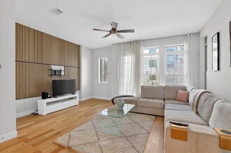 1141 Tea Olive Ln in Dallas, TX - Building Photo - Building Photo