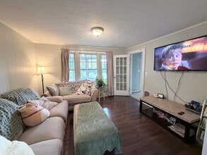 1202 Churchill Ave in Utica, NY - Foto de edificio - Building Photo