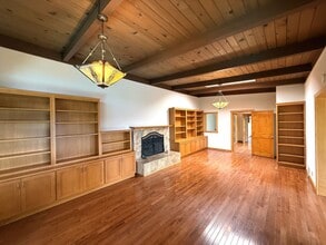 212 Fairhills Dr in San Rafael, CA - Building Photo - Building Photo