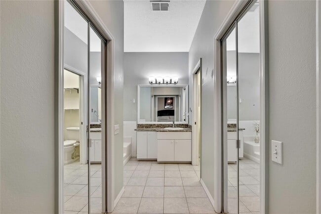 4489 Golf Club Ln in Brooksville, FL - Building Photo - Building Photo