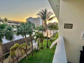 1889 S Ocean Dr in Hallandale Beach, FL - Building Photo
