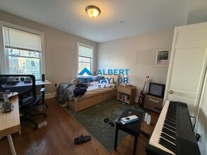 275 Parker Hill Ave, Unit 3 in Boston, MA - Building Photo - Building Photo