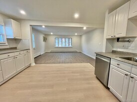 103 Bennett Ave in Yonkers, NY - Building Photo