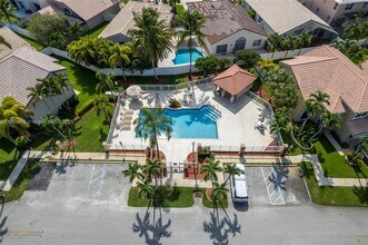18061 SW 18th St in Miramar, FL - Building Photo - Building Photo
