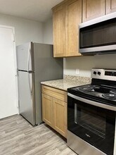 9 Village Hill Ln in Natick, MA - Building Photo - Building Photo