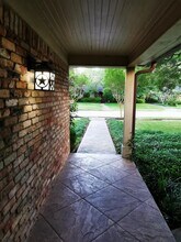 5054 Yarwell Dr in Houston, TX - Building Photo - Building Photo