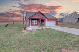 131 Riverbend Dr in Elkton, KY - Building Photo - Building Photo