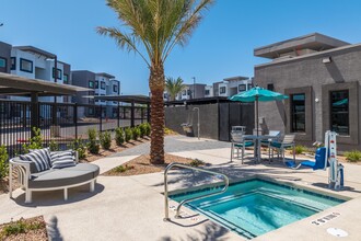 Summit on Boulder in Henderson, NV - Building Photo - Building Photo