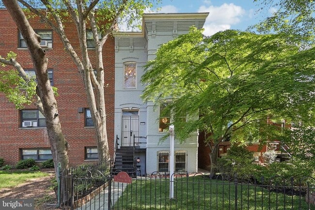 property at 409 South Carolina Ave SE