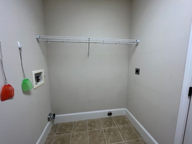 1930 Scarlett Meadows Dr in Sevierville, TN - Building Photo - Building Photo