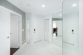2081 NW 52nd St in Boca Raton, FL - Building Photo - Building Photo