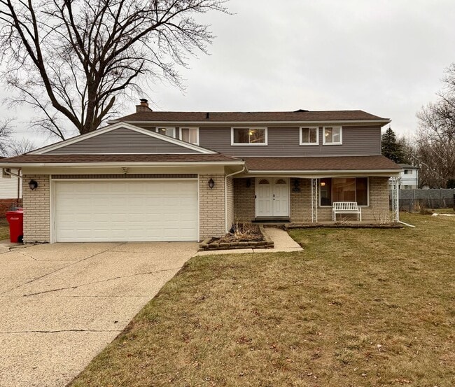 property at 29350 Leemoor Dr