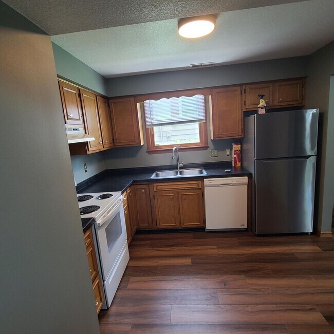 1305 E Scovill St, Unit B in Urbana, IL - Building Photo - Building Photo