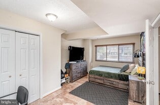 1754 Powder Horn Terrace in Woodbridge, VA - Building Photo