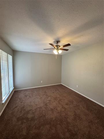 9625 Limestone Dr in Dallas, TX - Building Photo - Building Photo