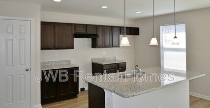 8518 Cheryl Ann Ln in Jacksonville, FL - Building Photo - Building Photo