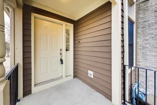 325 N Water St in Batavia, IL - Building Photo - Building Photo