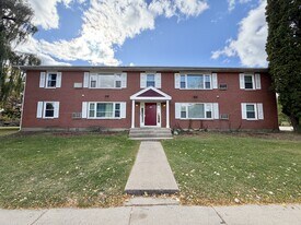 625 Vera Ct in Madison, WI - Building Photo